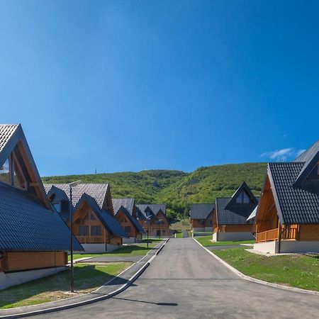 Hotel Wooden Houses Macola Korenica Exteriér fotografie