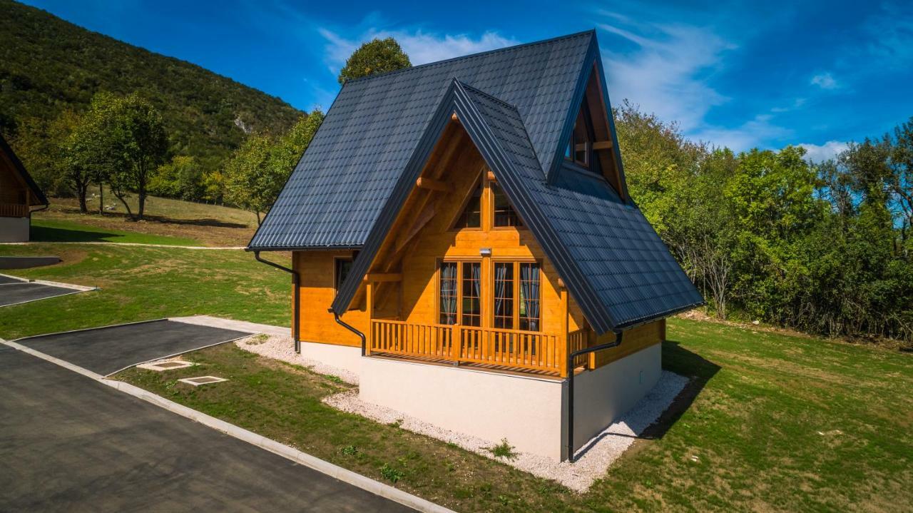 Hotel Wooden Houses Macola Korenica Exteriér fotografie