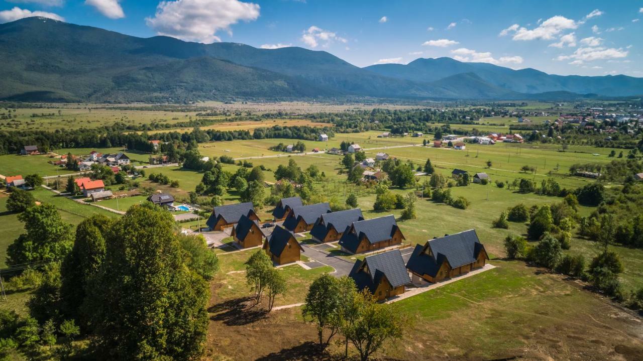 Hotel Wooden Houses Macola Korenica Exteriér fotografie